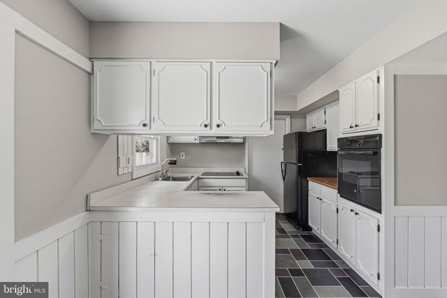 111 EDGE LN, Willingboro, NJ 08046