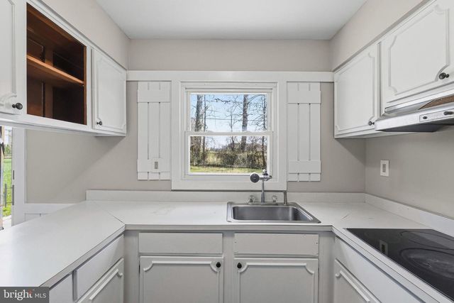 111 EDGE LN, Willingboro, NJ 08046