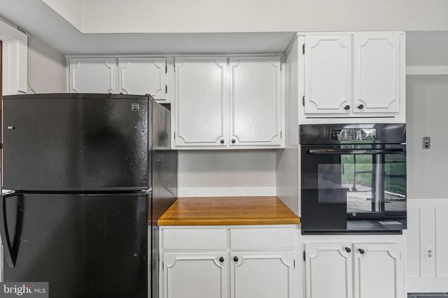 111 EDGE LN, Willingboro, NJ 08046