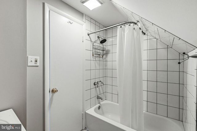 111 EDGE LN, Willingboro, NJ 08046