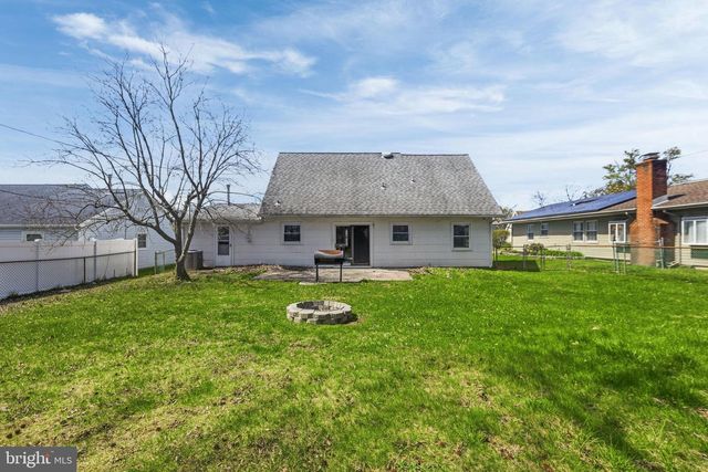 111 EDGE LN, Willingboro, NJ 08046