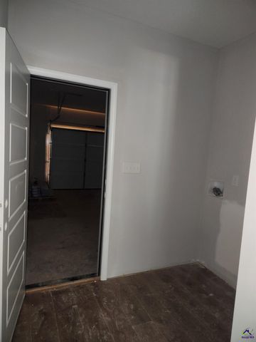 109 Silver Maple Court, Byron, GA 31008