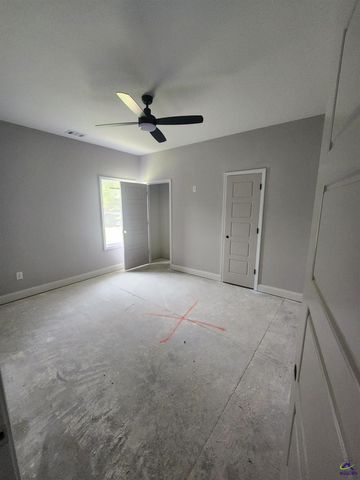 109 Silver Maple Court, Byron, GA 31008