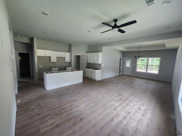 109 Silver Maple Court, Byron, GA 31008