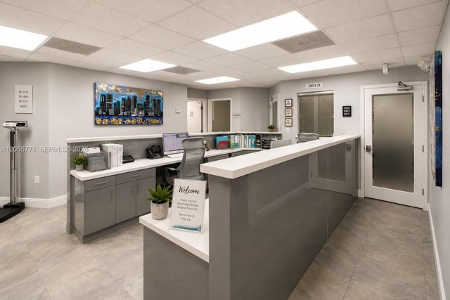 555 Biltmore Way 205, Coral Gables, FL 33134