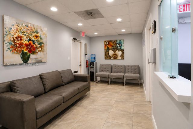 555 Biltmore Way 205, Coral Gables, FL 33134