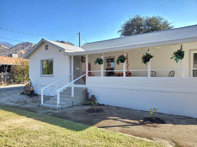 35431 Ward Avenue, Springville, CA 93265