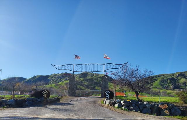 35431 Ward Avenue, Springville, CA 93265