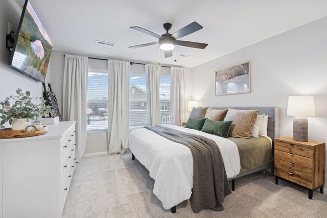 657 Village Drive 03, New Brighton, MN 55112