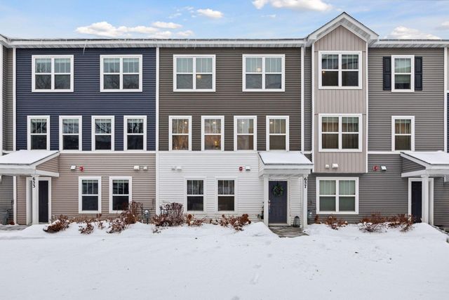 657 Village Drive 03, New Brighton, MN 55112