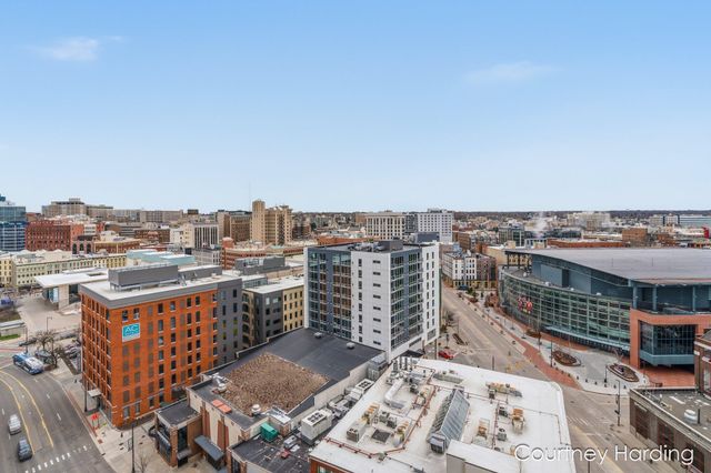 128 Campau Circle Nw, City Of Grand Rapids, MI 49503