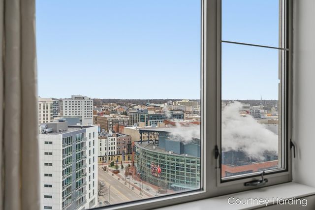 128 Campau Circle Nw, City Of Grand Rapids, MI 49503