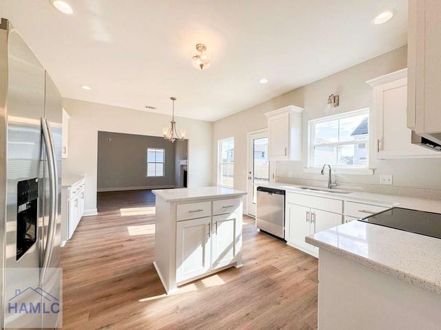 97 Providence Loop, Hinesville, GA 31313