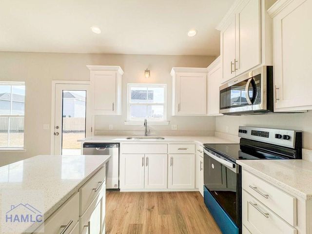 97 Providence Loop, Hinesville, GA 31313