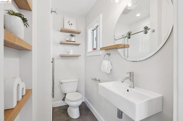 1409 66Th St, Berkeley, CA 94702