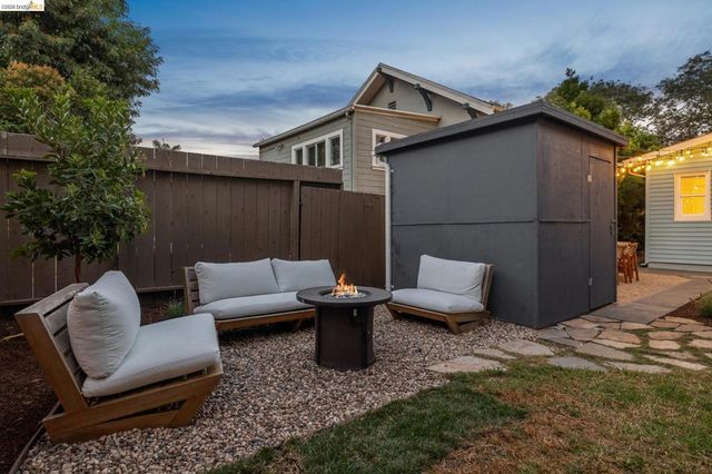 1409 66Th St, Berkeley, CA 94702
