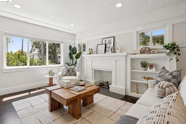 1409 66Th St, Berkeley, CA 94702
