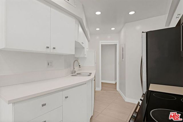 7250 Franklin Avenue 507, Los Angeles, CA 90046