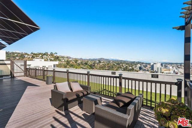 7250 Franklin Avenue 507, Los Angeles, CA 90046