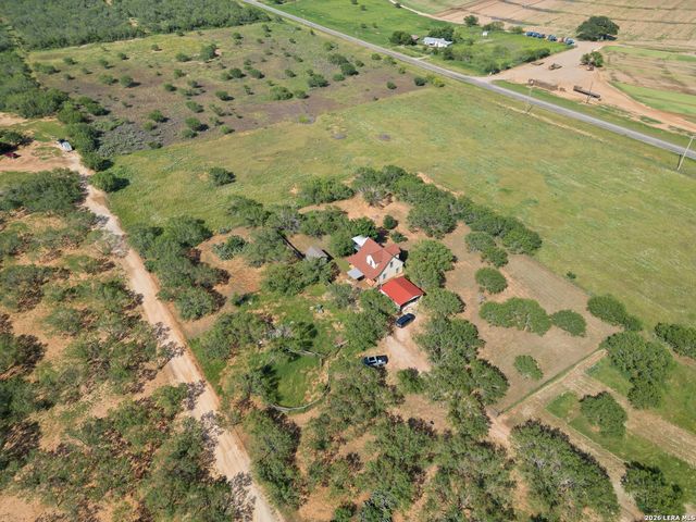 90 COUNTY ROAD 308A, Jourdanton, TX 78026