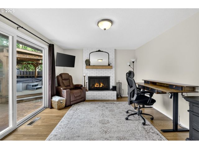 1800 Ne 159TH Ave, Portland, OR 97230
