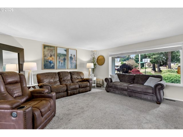 1800 Ne 159TH Ave, Portland, OR 97230