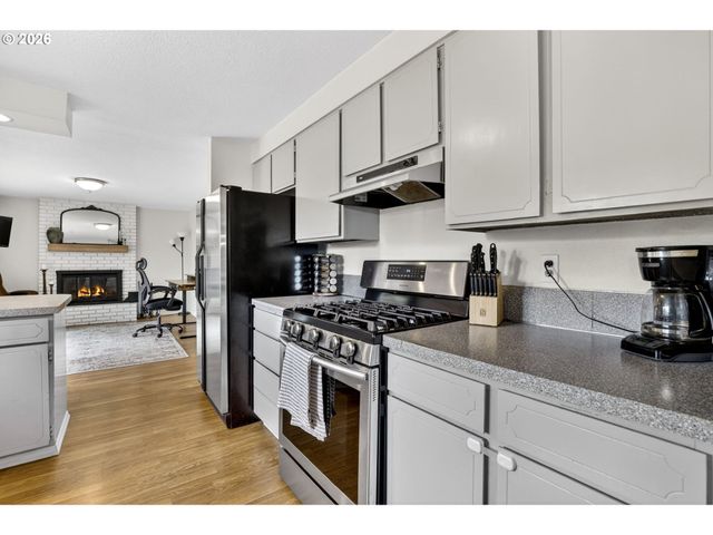 1800 Ne 159TH Ave, Portland, OR 97230