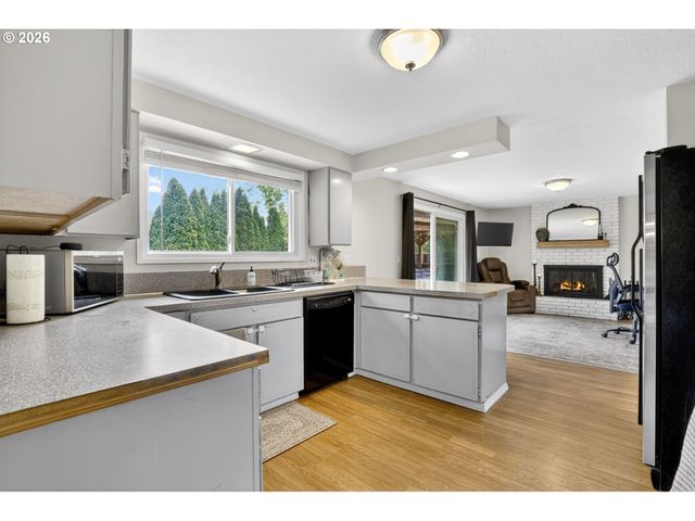 1800 Ne 159TH Ave, Portland, OR 97230