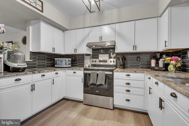 7891 BEACHLAND, Stoney Beach, MD 21226