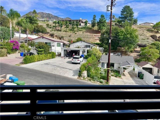 10787 Las lunitas Avenue, Tujunga, CA 91042