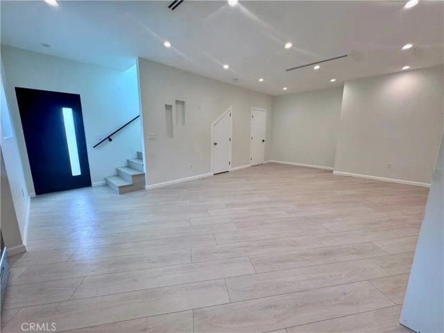 10787 Las lunitas Avenue, Tujunga, CA 91042