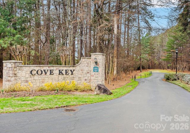 103 N Cove Key Lane, Mooresville, NC 28117