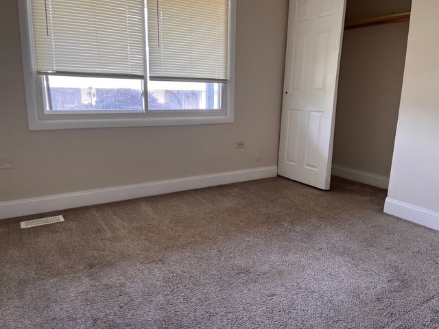 1289 Court E Court 1289, Hanover Park, IL 60133