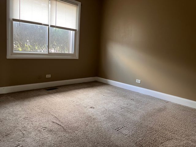 1289 Court E Court 1289, Hanover Park, IL 60133