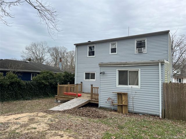 25 Gores Drive, Mastic, NY 11950