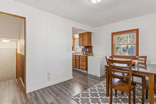 1125 Bertch Avenue, Waterloo, IA 50702