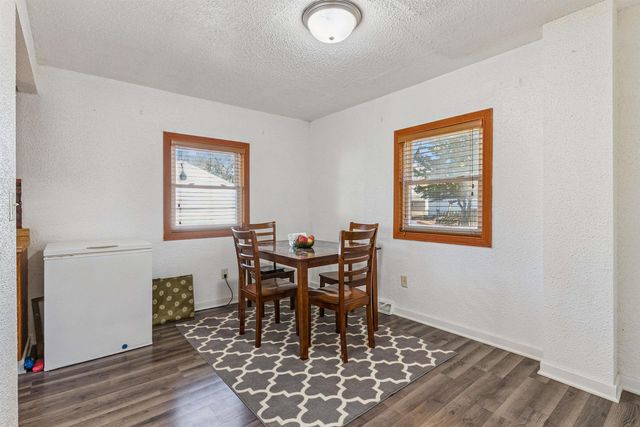 1125 Bertch Avenue, Waterloo, IA 50702