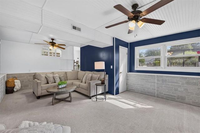 8204 E 79TH Street, Kansas City, MO 64138