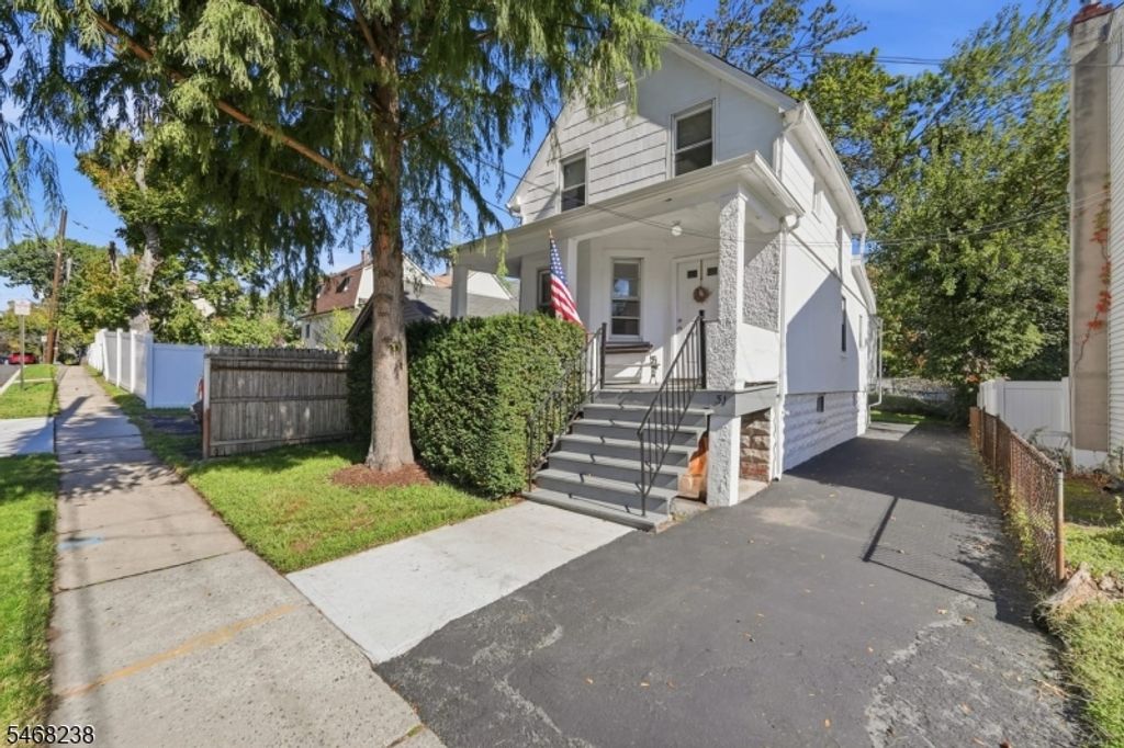 31 Walnut St, Bloomfield Twp., NJ 07003 — exterior