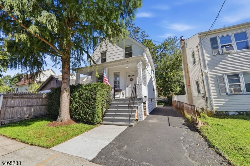 31 Walnut St, Bloomfield Twp., NJ 07003 — photo 2