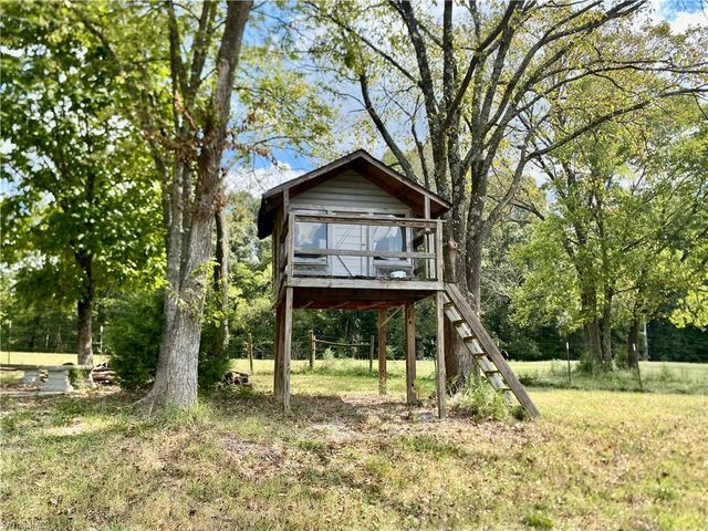 980 Parks Road, Woodleaf, NC 27054