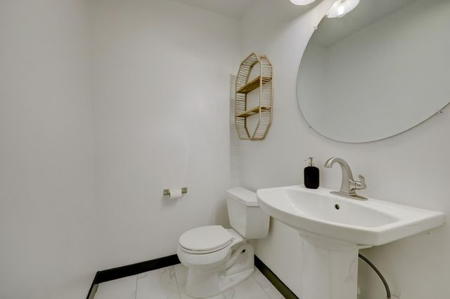 6326 Chevy Chase Drive 13, Houston, TX 77057