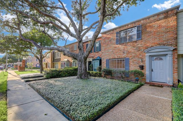 6326 Chevy Chase Drive 13, Houston, TX 77057