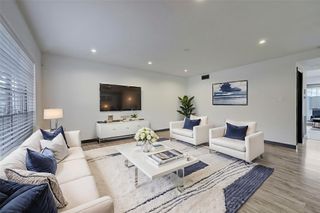 6326 Chevy Chase Drive 13, Houston, TX 77057