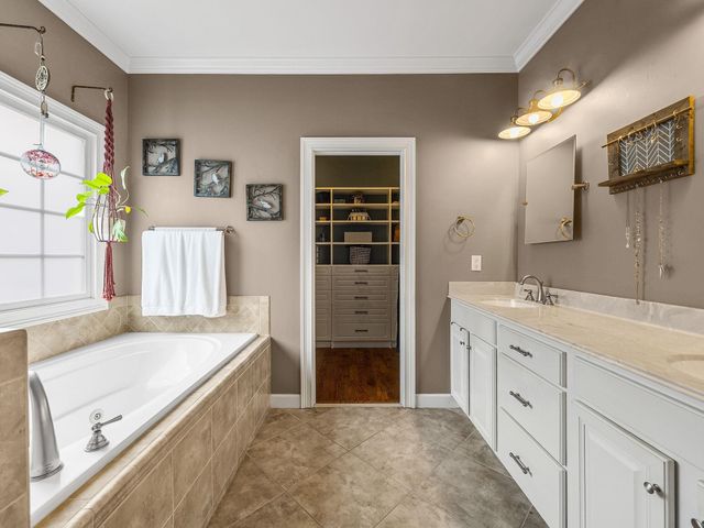 1911 Dunlin Court, Taylors, SC 29687