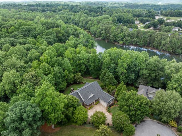 1911 Dunlin Court, Taylors, SC 29687