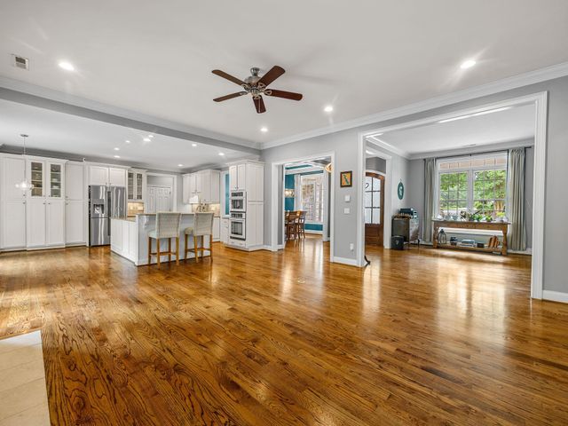 1911 Dunlin Court, Taylors, SC 29687