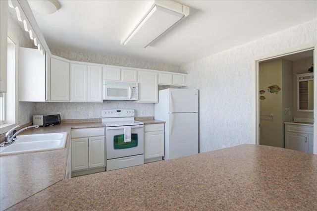 23 River Street, Seabrook, NH 03874