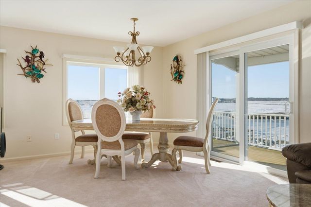 23 River Street, Seabrook, NH 03874