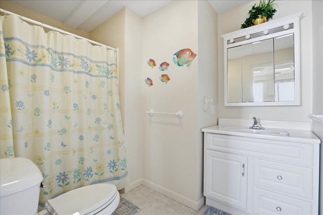 23 River Street, Seabrook, NH 03874